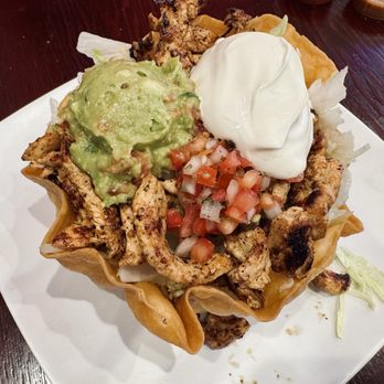 El Torito Loco - Chicken Tostada Plate - Mexican Near Me - Chino, California El Torito Loco - Chicken Tostada Plate - Mexican Near Me - Chino, California