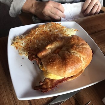 Darbi's Cafe - Breakfast sandwich - American Near Me - Pinetop, Arizona Darbi's Cafe - Breakfast sandwich - American Near Me - Pinetop, Arizona