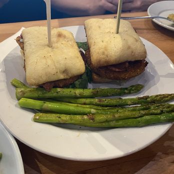 Harry's Sidecar - Fried green tomato sandwich with grilled asparagus - New American Near Me - Fredericksburg, Virginia