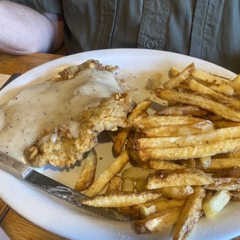 Dayville Cafe - Chicken Fried Steak with Country Gravy - Cafes Near Me - Dayville, Oregon Dayville Cafe - Chicken Fried Steak with Country Gravy - Cafes Near Me - Dayville, Oregon