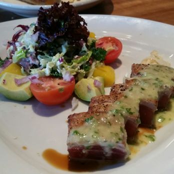 Hillstone Restaurant - Ahi tuna salad - New American Near Me - Winter Park, Florida Hillstone Restaurant - Ahi tuna salad - New American Near Me - Winter Park, Florida