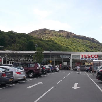 Tesco - What a backdrop, the Best location in Porthmadog - Grocery Near Me - Porthmadog, GWN Tesco - What a backdrop, the Best location in Porthmadog - Grocery Near Me - Porthmadog, GWN