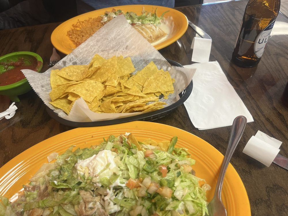 Canterero Mexican Grill Logo