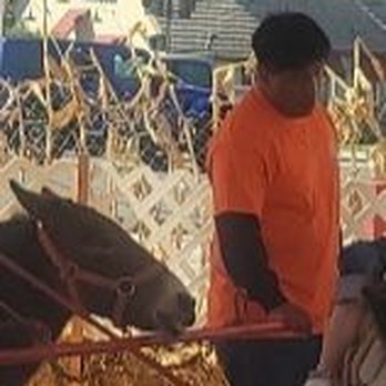 Pa's Pumpkin Patch - Maskless employee at ponies ride - Amusement Parks Near Me - Lakewood, California Pa's Pumpkin Patch - Maskless employee at ponies ride - Amusement Parks Near Me - Lakewood, California