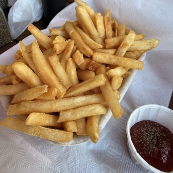 The Apple Pan - Fries - Burgers Near Me - Los Angeles, California The Apple Pan - Fries - Burgers Near Me - Los Angeles, California