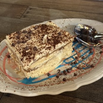 Oggi Italian - Tiramisu for 2 - Italian Near Me - Tampa, Florida Oggi Italian - Tiramisu for 2 - Italian Near Me - Tampa, Florida