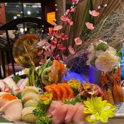 Momo Sushi & Asian Bistro