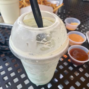 Super Chix - Oreo Mint Shake - Sandwiches Near Me - Williamsburg, Virginia
