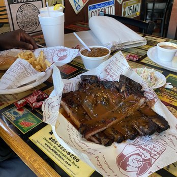 Dreamland BBQ - Ribs and a pulled pork sandwich. - Barbeque Near Me - Birmingham, Alabama