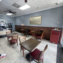 Gourmet Asian - Dining area