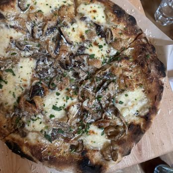 Storia Cucina - Wild mushroom pizza - Italian Near Me - Bellingham, Washington Storia Cucina - Wild mushroom pizza - Italian Near Me - Bellingham, Washington