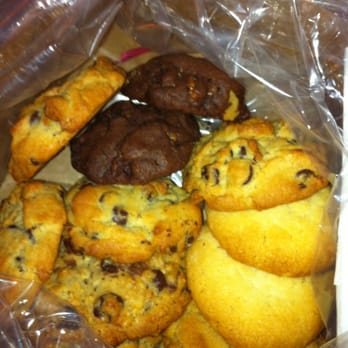 The Cookie Corner Uptown - Desserts Near Me - Pearl City, Hawaii