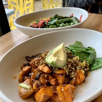 True Food Kitchen - New American Near Me - Oakbrook, Illinois