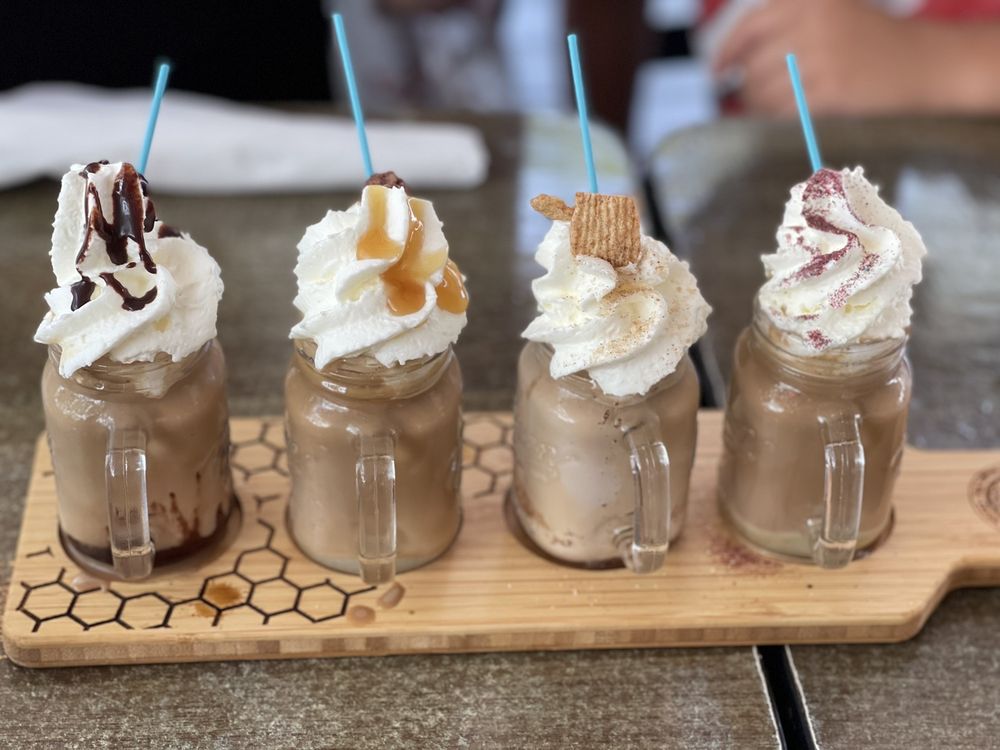 The Bee and the Biscuit