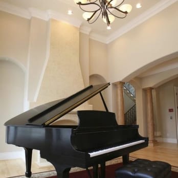 First Choice Moving and Storage - We move all pianos.. Baby grand, grand, upright and spinnet pianos. - Movers Near Me - North Las Vegas, Nevada First Choice Moving and Storage - We move all pianos.. Baby grand, grand, upright and spinnet pianos. - Movers Near Me - North Las Vegas, Nevada
