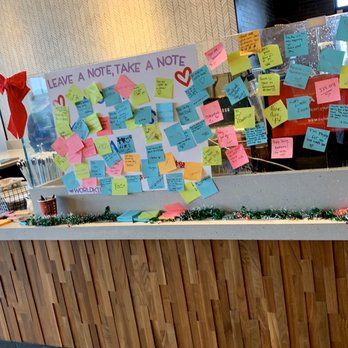 Starbucks - Post it notes with happy messages - Coffee & Tea Near Me - Charlotte, North Carolina