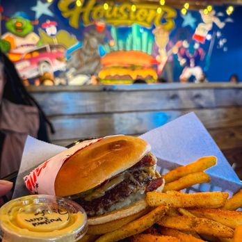 Elite Experience: Killer Burger - Peanut Butter Pickle Bacon - Yelp Events Near Me - Houston, Texas
