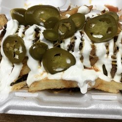Lil Earls Twisted Q - Got some loaded fries with brisket and all the trimmings to-go today!  Damn good!!  Lots of food and only $5.50.  Hard to beat that.