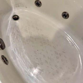 Hilton Mystic - Whirlpool tub - Hotels & Travel Near Me - Mystic, Connecticut