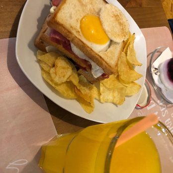 Café Baraka - Club Sandwich - Breakfast & Brunch Near Me - Granada, GR Café Baraka - Club Sandwich - Breakfast & Brunch Near Me - Granada, GR