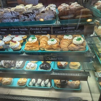 Alpine Pastry Shoppe - Bakeries Near Me - Smithtown, New York