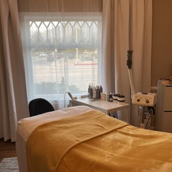 Marigold Skincare - Estheticians Near Me - Monrovia, California