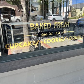 Fox & Fawn Bakehouse - Window sign - Desserts Near Me - Benicia, California