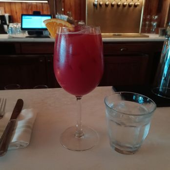 Waverly Kitchen & Bar - Cocktail Bars Near Me - Boston, Massachusetts Waverly Kitchen & Bar - Cocktail Bars Near Me - Boston, Massachusetts
