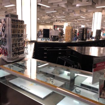 Macy's - Department Stores Near Me - Dearborn, Michigan