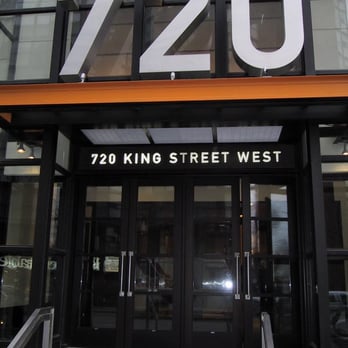 720 King West Dental - Entrance to the building, dental office on main floor near the back elevators. - General Dentistry Near Me - Toronto, Ontario 720 King West Dental - Entrance to the building, dental office on main floor near the back elevators. - General Dentistry Near Me - Toronto, Ontario