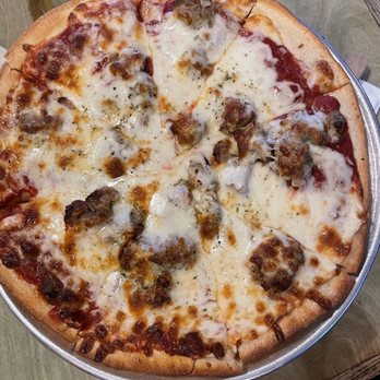 Chicago Pizza - Deep Dish Pizza - Pizza Near Me - Cape Coral, Florida Chicago Pizza - Deep Dish Pizza - Pizza Near Me - Cape Coral, Florida