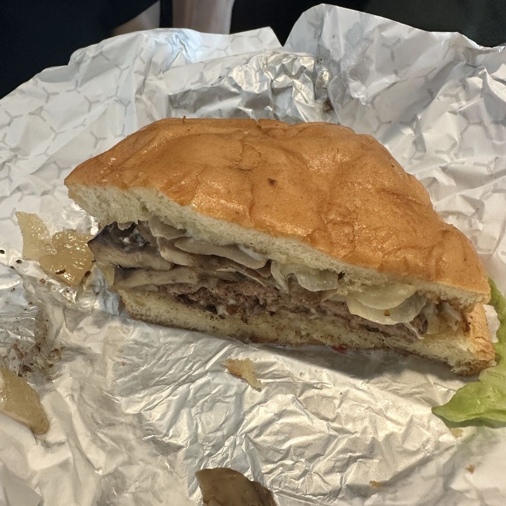 Lankford's - Bellaire - Mushroom & Swiss - Burgers Near Me - Bellaire, Texas Lankford's - Bellaire - Mushroom & Swiss - Burgers Near Me - Bellaire, Texas
