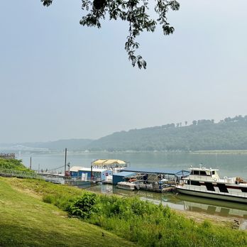 The Chandler Hotel - The Ohio River - Hotels Near Me - Madison, Indiana The Chandler Hotel - The Ohio River - Hotels Near Me - Madison, Indiana