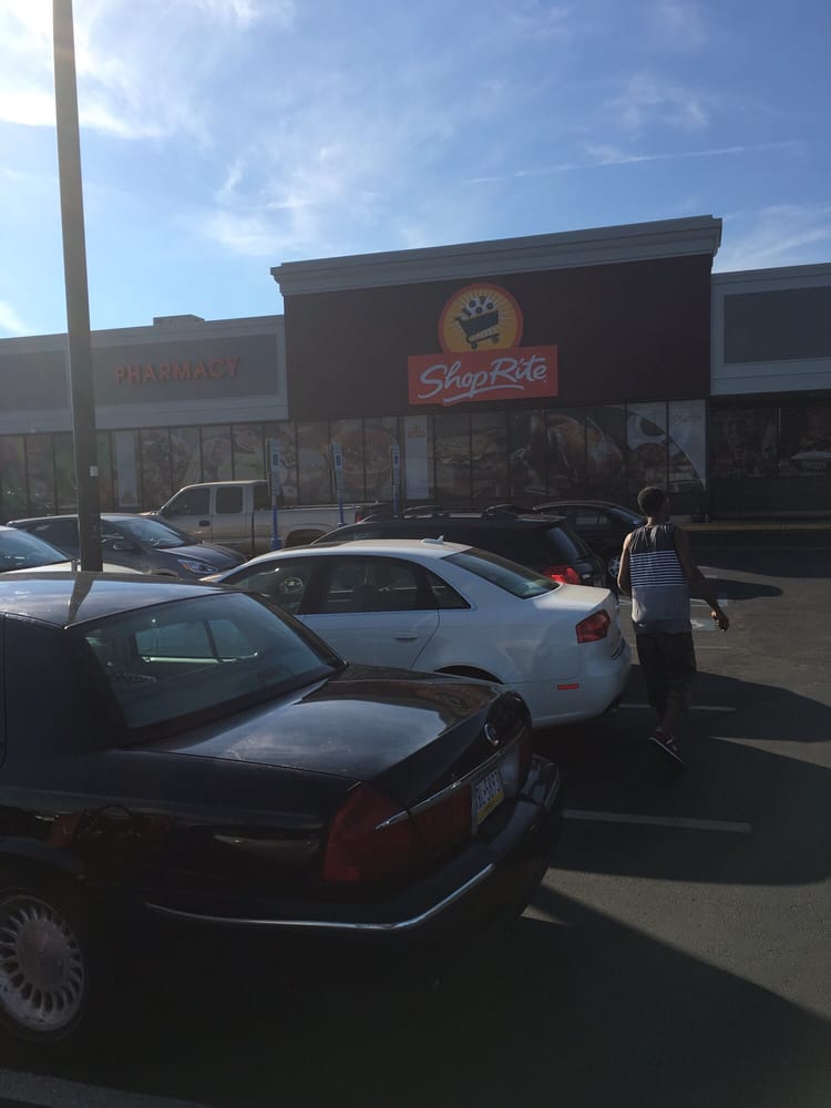 SHOP RITE SUPERMARKET Updated June 2024 140 N Macdade Blvd, Glenolden, Pennsylvania