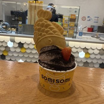 Somisomi - Upside down Nutella filled taiyaki with ube and cookies n cream soft serve - Ice Cream & Frozen Yogurt Near Me - Irvine, California