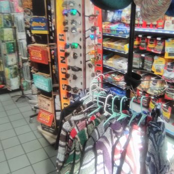 Valero - Pull overs, sunglasses.. - Gas Stations Near Me - Emporia, Kansas