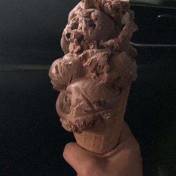 Fielder's Choice Ice Cream - Ice Cream & Frozen Yogurt Near Me - Old Orchard Beach, Maine