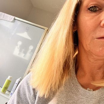 Capelli Hair Salon - Hair dried and fried bleach left on too long on the ends from Brooke - Hair Extensions Near Me - Las Vegas, Nevada