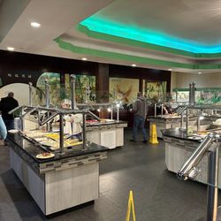 Golden Hibachi Buffet - Clean and spacious buffet area.