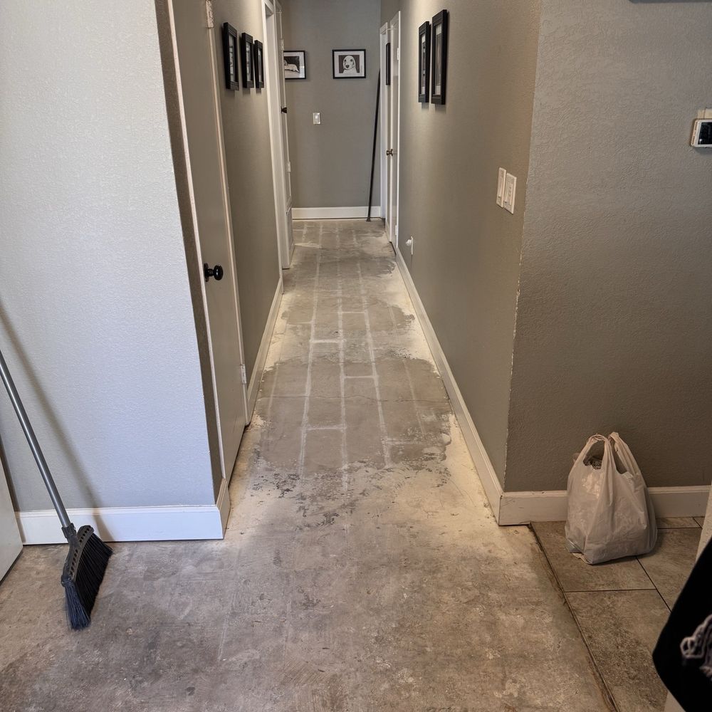 Castaneda Floor - Hallway before flooring - Flooring Near Me