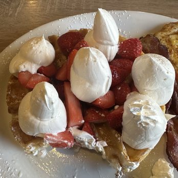 Antique Row Cafe - Waffle w/strawberries - American Near Me - San Diego, California Antique Row Cafe - Waffle w/strawberries - American Near Me - San Diego, California