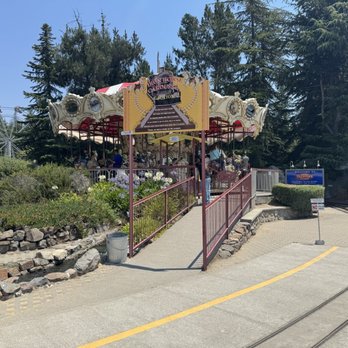 Sonoma TrainTown Railroad - Carousel - Amusement Parks Near Me - Sonoma, California