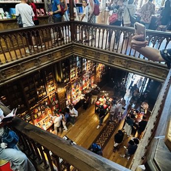 Livraria Lello - Bookstores Near Me - Porto, 13 Livraria Lello - Bookstores Near Me - Porto, 13