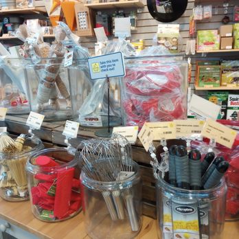 Lee Valley Tools - Inside the store - Nurseries & Gardening Near Me - Ottawa, Ontario