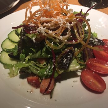 Craft & Vine - Summer salad - Gastropubs Near Me - Roanoke, Texas