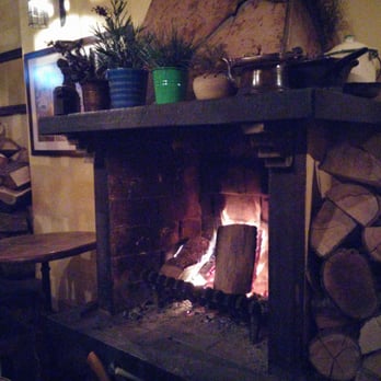 Lal - Barlar sokagindaki en sicak durak burasi! Şömine başinda isinirken,enfes sicak şarabinizi yudumlayabilirsiniz.. - Coffee & Tea Near Me - Istanbul, 34 Lal - Barlar sokagindaki en sicak durak burasi! Şömine başinda isinirken,enfes sicak şarabinizi yudumlayabilirsiniz.. - Coffee & Tea Near Me - Istanbul, 34