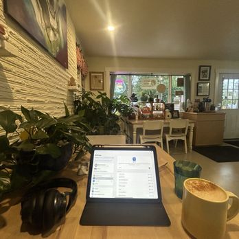 Mutts Coffee - Coffee Roasteries Near Me - Beaverton, Oregon Mutts Coffee - Coffee Roasteries Near Me - Beaverton, Oregon