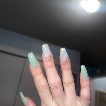 La Bella Nails - Nail Salons Near Me - Saratoga, California