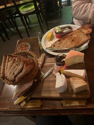 Poechenellekelder by null