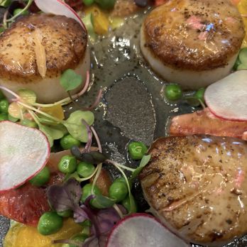 Wandering Vine At the Castle - Pan seared scallops - Wine Bars Near Me - Shawnee, Kansas